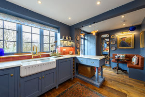 Kitchen Breakfast Room- click for photo gallery